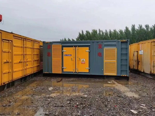 漳平柴油发电机如何判断干式空气滤清器是否需要更换？